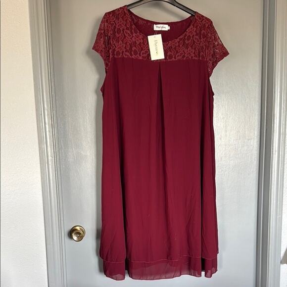 NWT Flycurvy Maroon Lined Midi Dress sz 2XL Short Sleeves Lace Scoop Neck - Picture 1 of 4